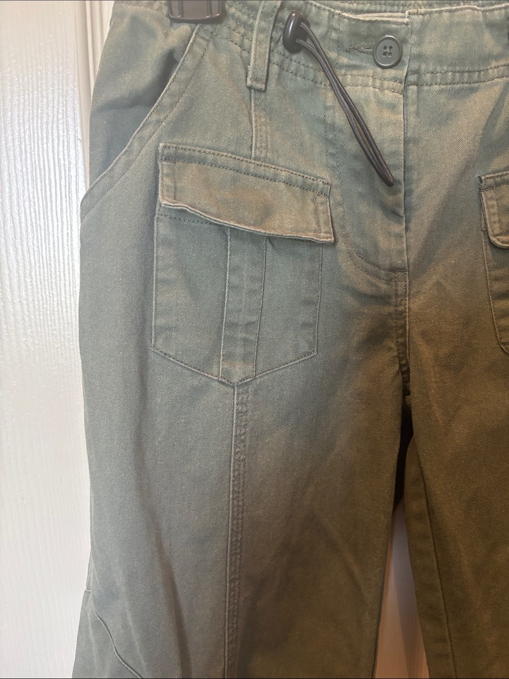 Brandy Melville Olive Green Kim Low-Rise Cargo Pants Utility Trousers size S - Picture 4 of 8